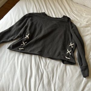 Cropped sweatshirt